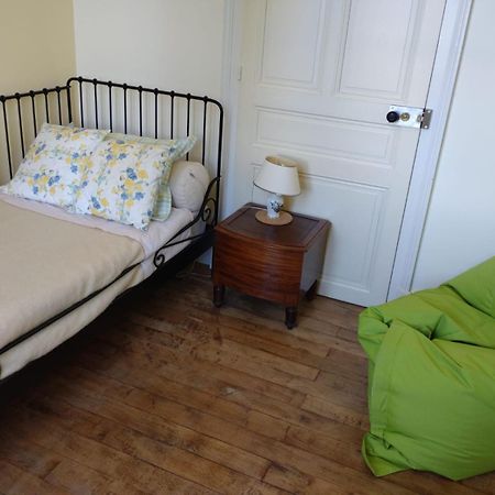 La Brasserie Chambre D'Hotes De Delphine Saulge Exterior photo