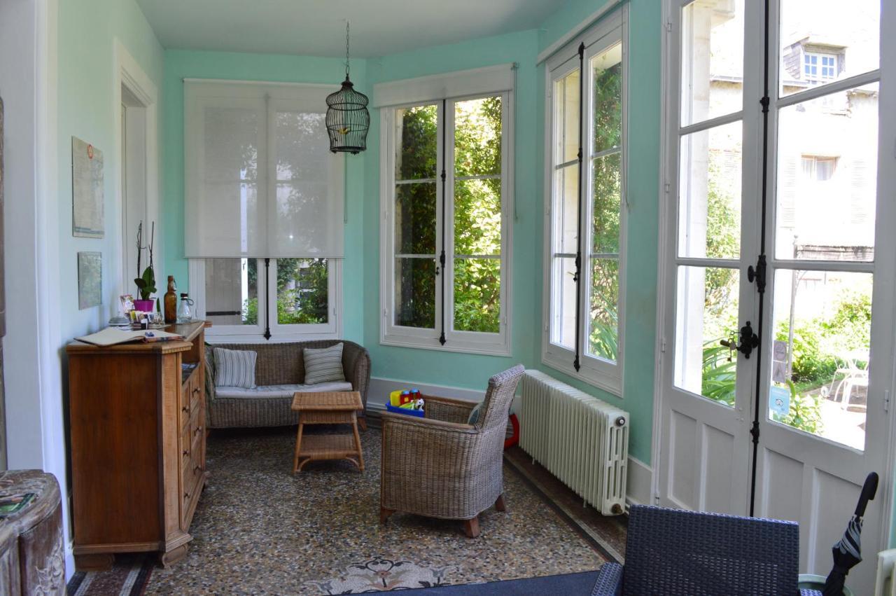 La Brasserie Chambre D'Hotes De Delphine Saulge Exterior photo