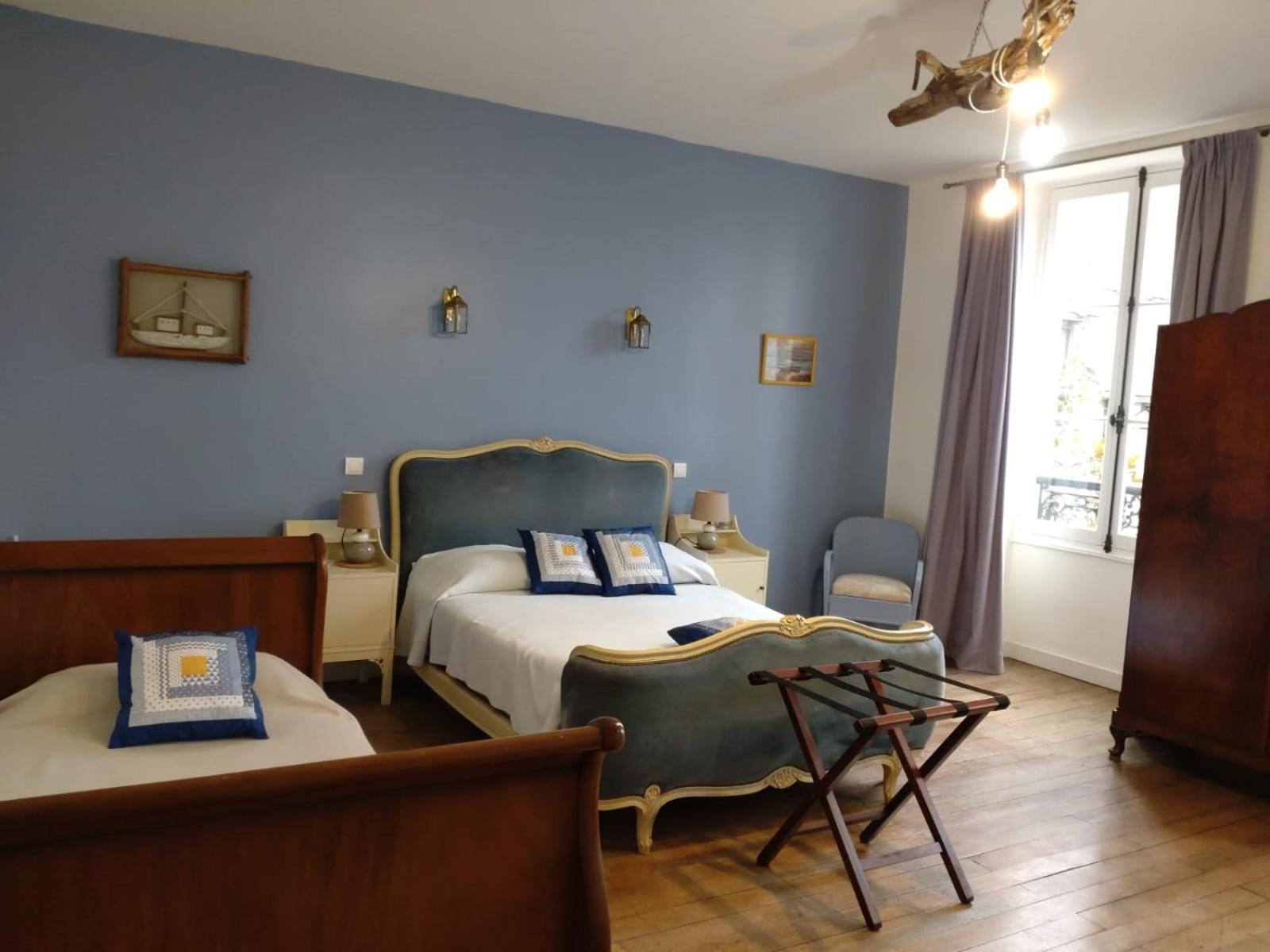 La Brasserie Chambre D'Hotes De Delphine Saulge Exterior photo
