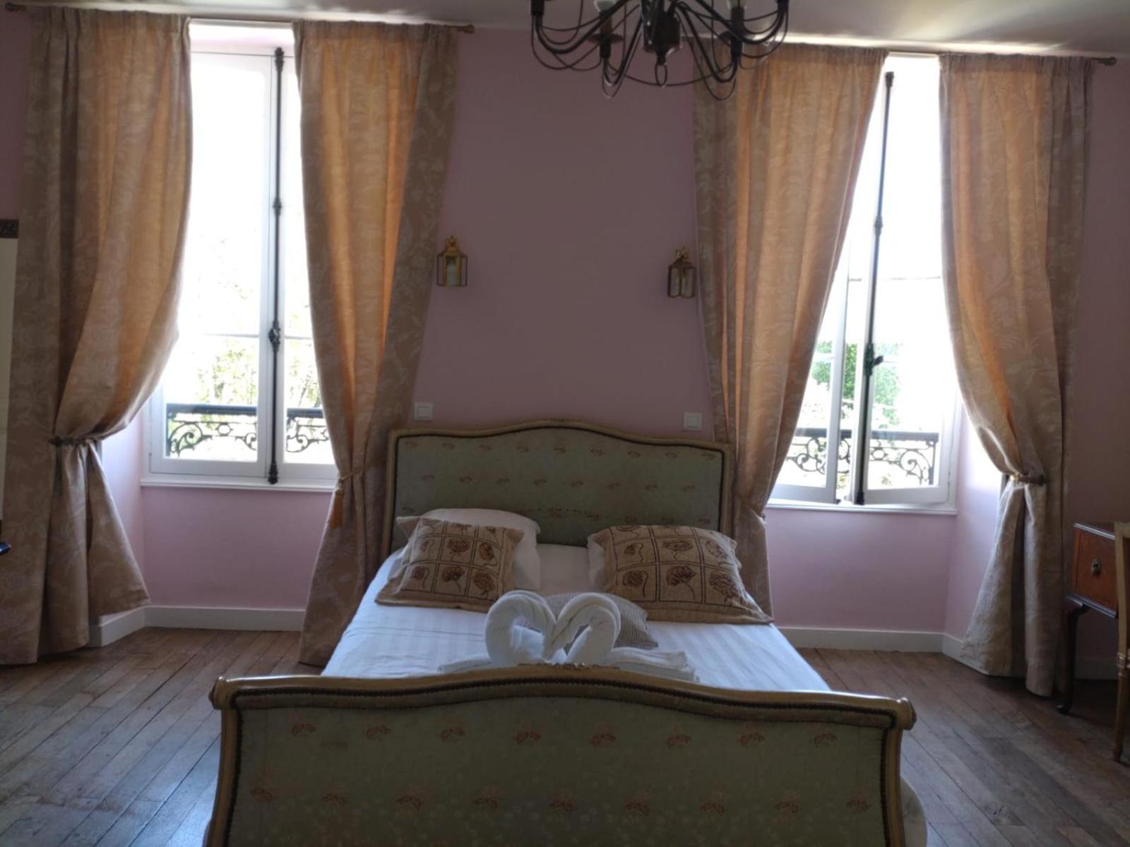 La Brasserie Chambre D'Hotes De Delphine Saulge Exterior photo