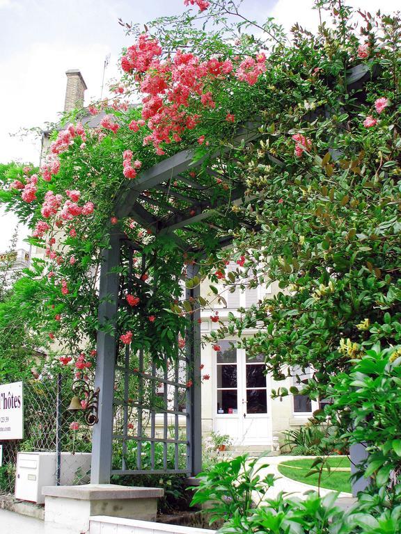 La Brasserie Chambre D'Hotes De Delphine Saulge Exterior photo